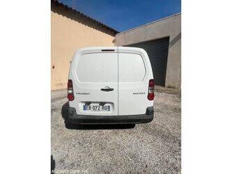 2016-peugeot-partner-1464559-48393380