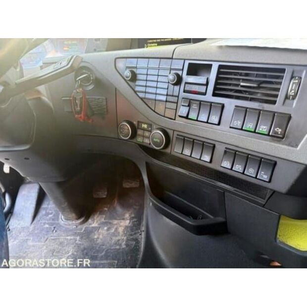 2016 Volvo FH16-48393713