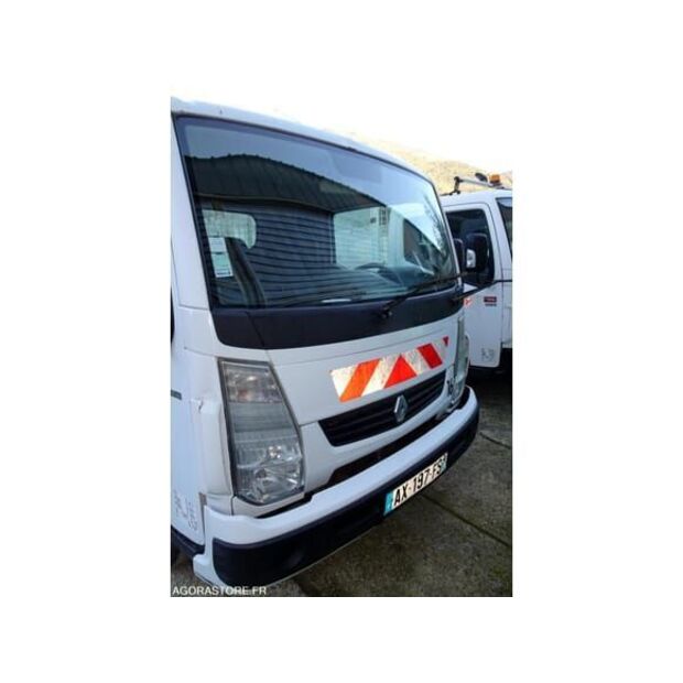 2010 Renault Maxity-48394007