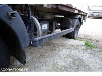 2010-renault-maxity-1461143-48394010