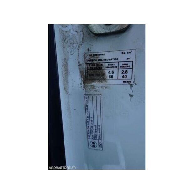 2010 Renault Maxity-48394015