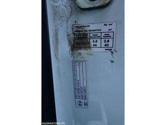 2010-renault-maxity-1461143-48394015