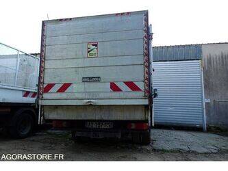 2010-renault-maxity-1461143-48394017
