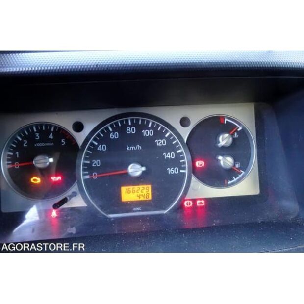 2010 Renault Maxity-48394024