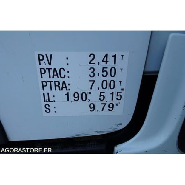 2010 Renault Maxity-48394034