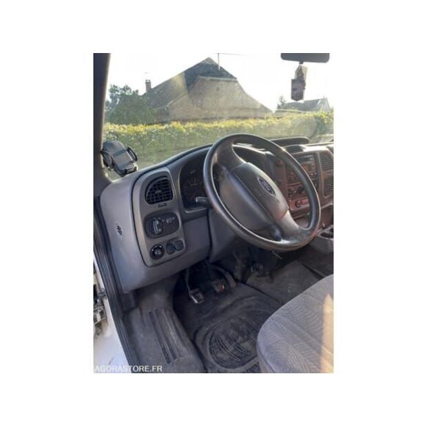 2005 Ford TRANSIT-48394335