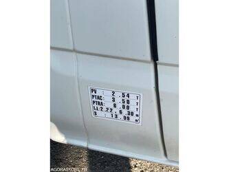 2005-ford-transit-1458407-48394337