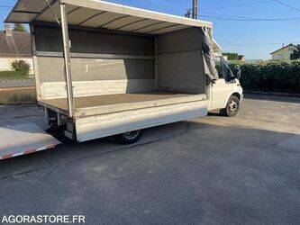 2005-ford-transit-1458407-48394342