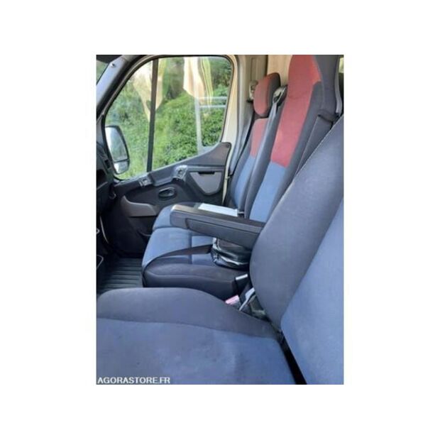 2010 Renault Master-48394458