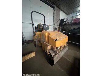 caterpillar-120-48394539