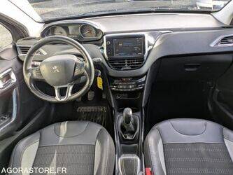 2017-peugeot-2008-48394638