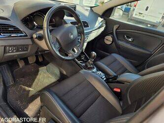 2015-renault-megane-1449026-48394897