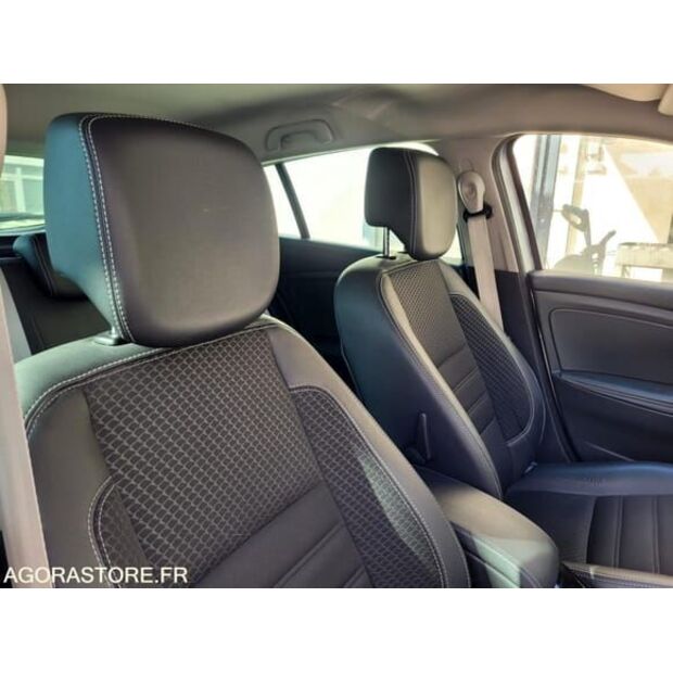 2015 Renault Megane-48394903