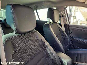 2015-renault-megane-1449026-48394903