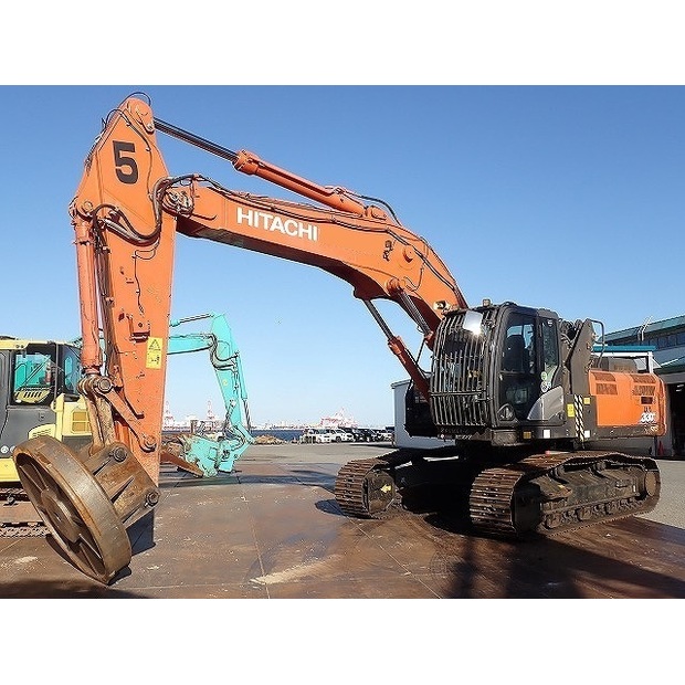 2020 Hitachi ZX330LC-6-48398300