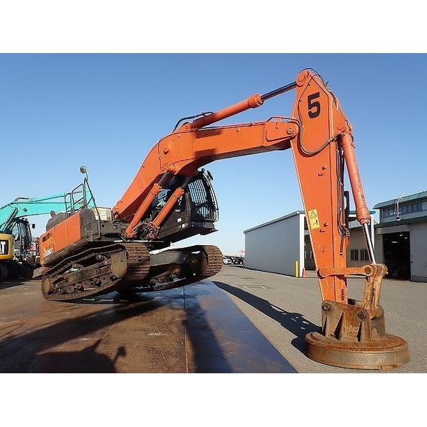 2020 Hitachi ZX330LC-6-48398304