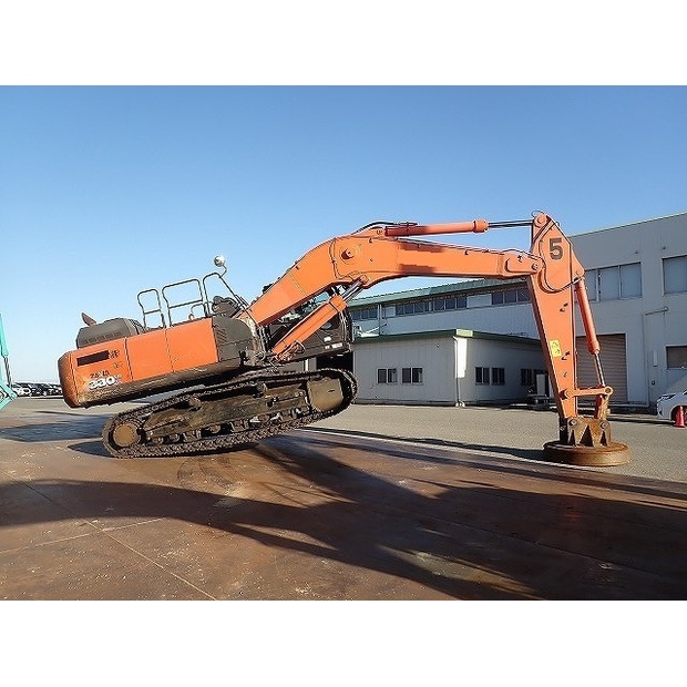 2020 Hitachi ZX330LC-6-48398305
