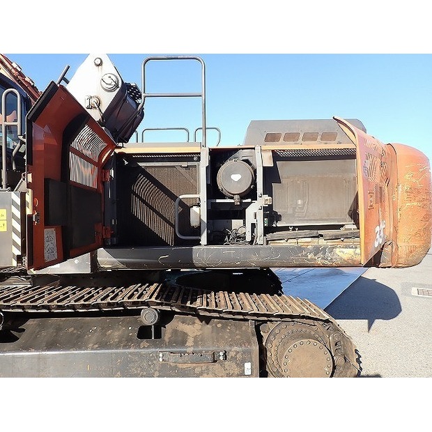 2020 Hitachi ZX330LC-6-48398310