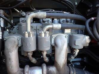 2020-hitachi-zx330lc-6-48398315