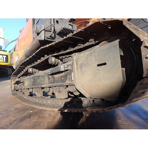 2020 Hitachi ZX330LC-6-48398317