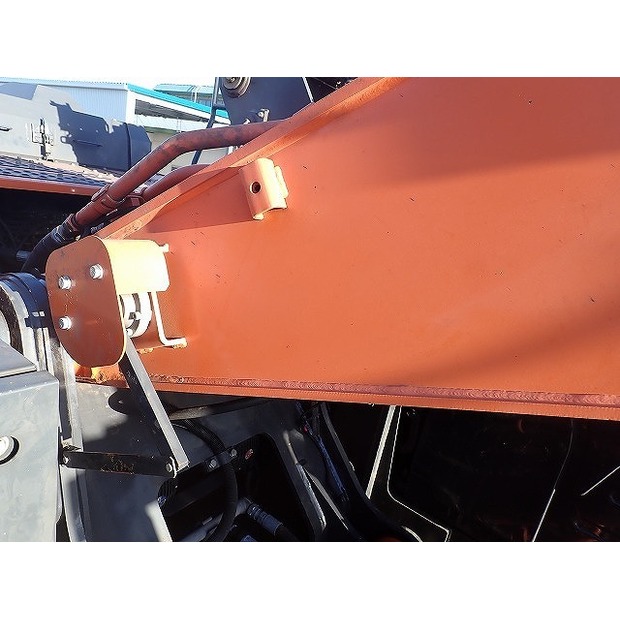 2020 Hitachi ZX330LC-6-48398335