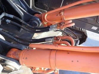 2020-hitachi-zx330lc-6-48398340