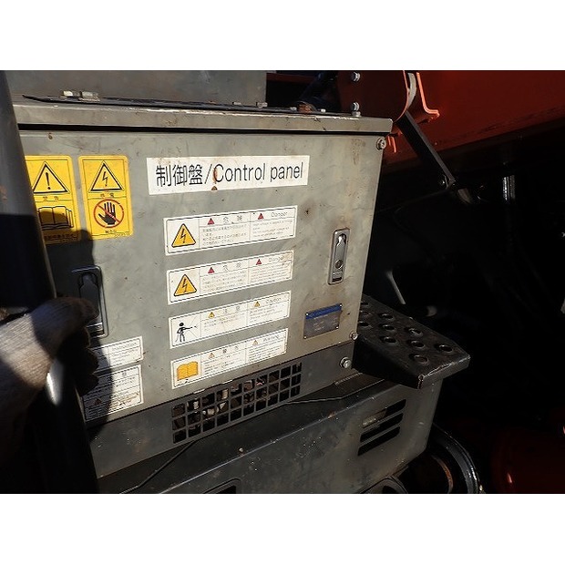 2020 Hitachi ZX330LC-6-48398341