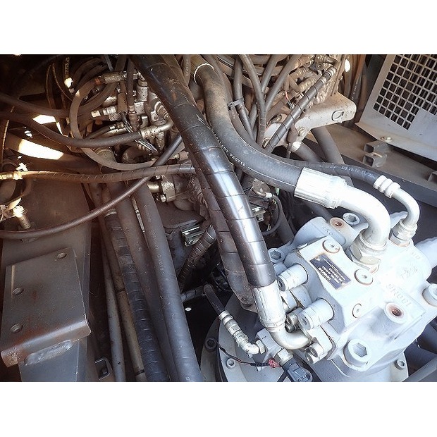 2020 Hitachi ZX330LC-6-48398344