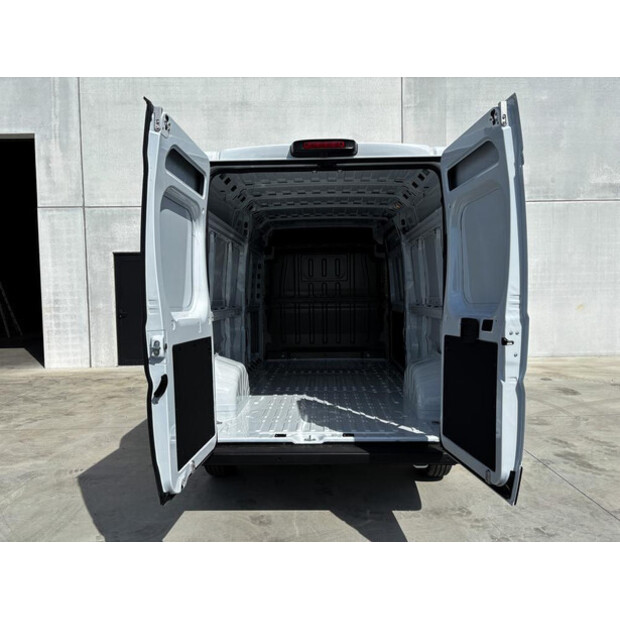 2026 بيجو Boxer L3H2-48398799