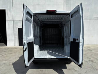 2026-peugeot-boxer-l3h2-48398799
