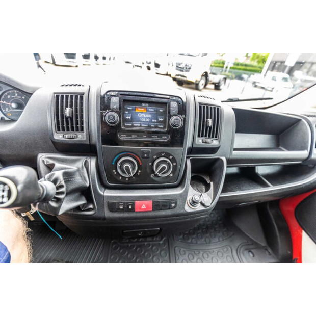 2016 Peugeot BOXER-48399138