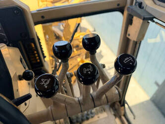 2005-caterpillar-140hii-1471185-48400426