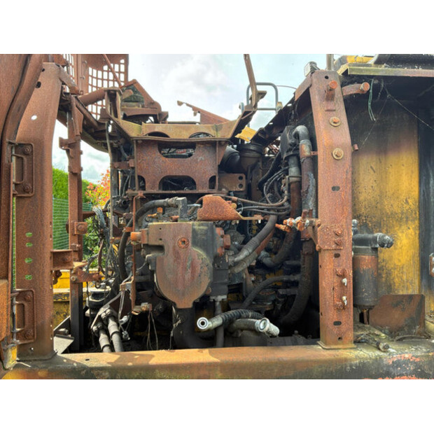 2013 Komatsu PC240LC-10-48401657