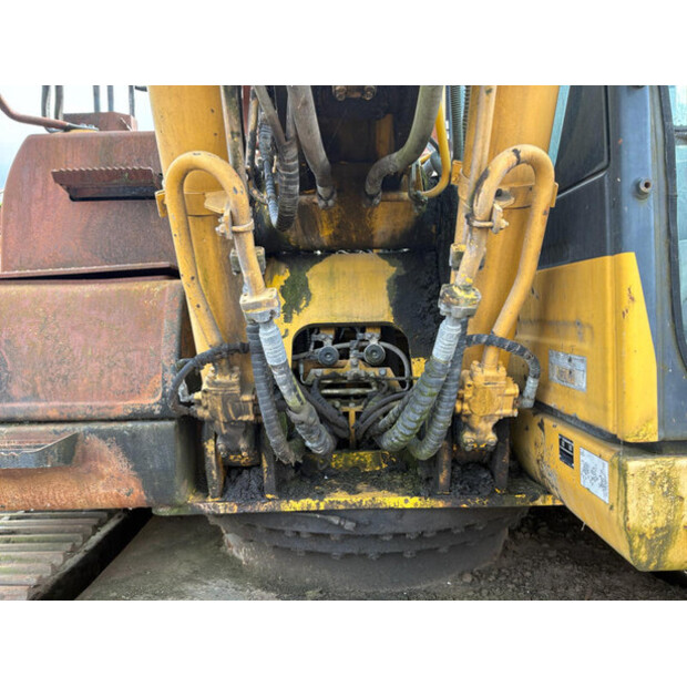 2013 Komatsu PC240LC-10-48401663