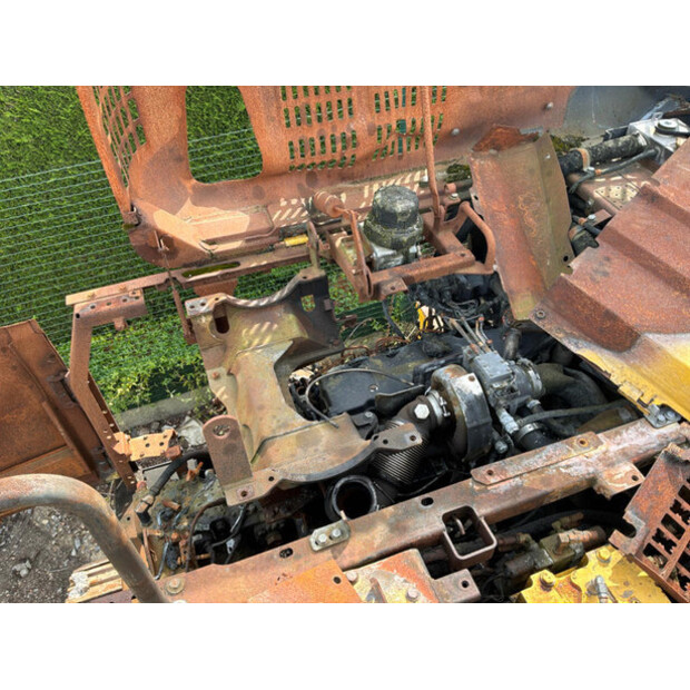 2013 Komatsu PC240LC-10-48401667