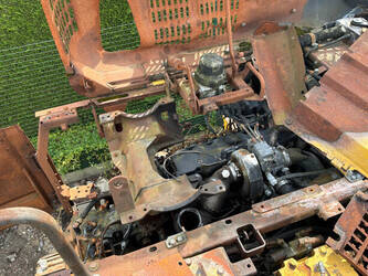 2013-komatsu-pc240lc-10-1471207-48401667