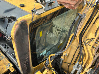 2013-komatsu-pc240lc-10-1471207-48401669