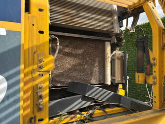 2013-komatsu-pc240lc-10-1471207-48401675