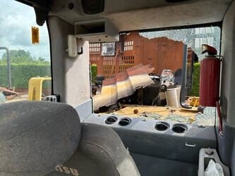 2013-komatsu-pc240lc-10-1471207-48401680