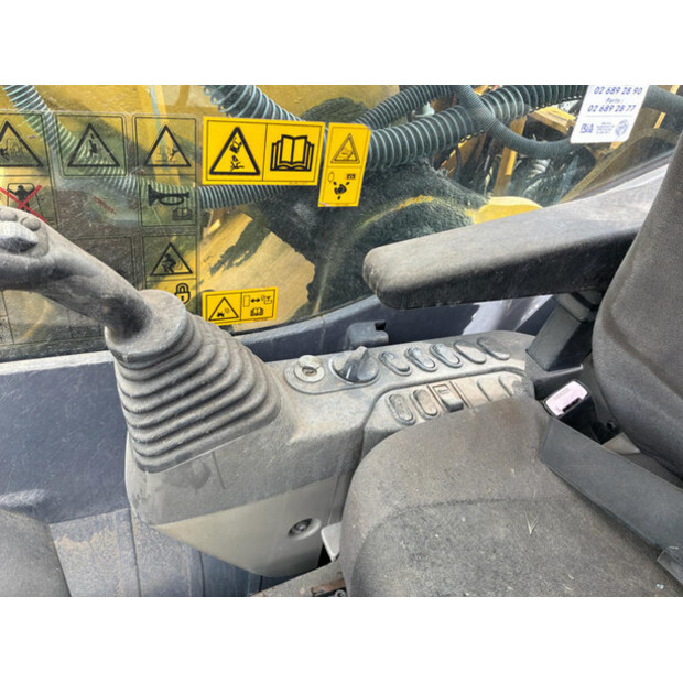 2013 Komatsu PC240LC-10-48401682