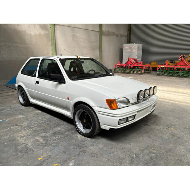 1990 Ford Fiesta-48401789