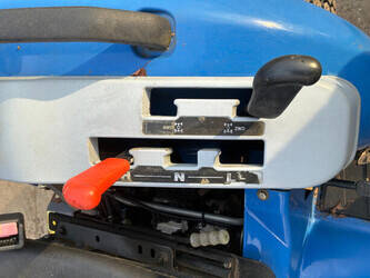 2013-new-holland-boomer-la-25-48402062