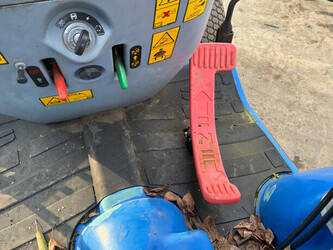 2013-new-holland-boomer-la-25-48402067