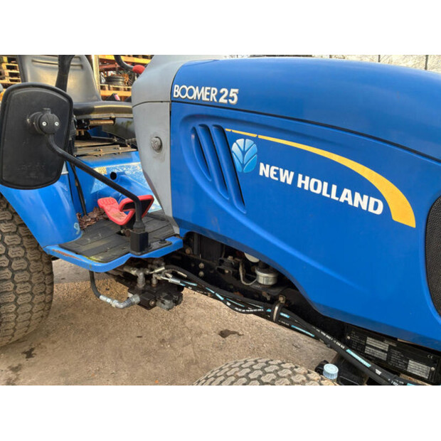 2013 New Holland Boomer LA 25-48402079