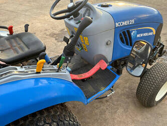 2013-new-holland-boomer-la-25-48402080