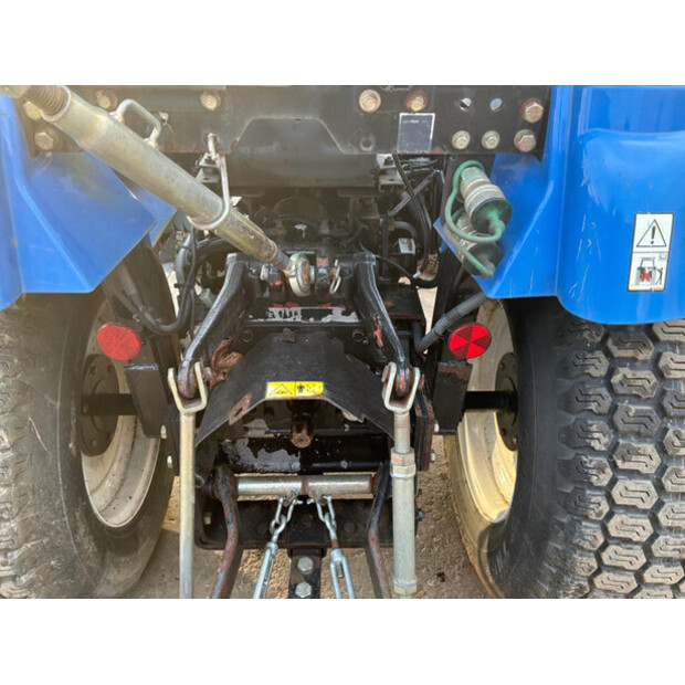 2013 New Holland Boomer LA 25-48402083