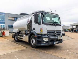 2014-mercedes-benz-antos-1830-1471097-48402417