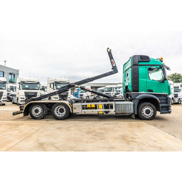 2014 Mercedes-Benz Arocs 2643-48402511