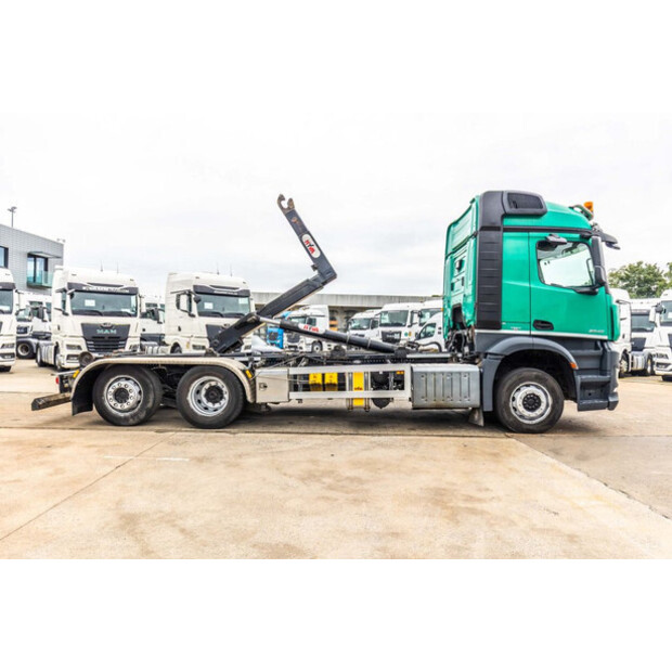 2014 Mercedes-Benz Arocs 2643-48402514