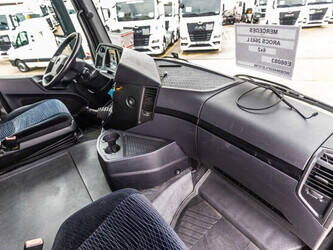 2014-mercedes-benz-arocs-2643-1471238-48402532